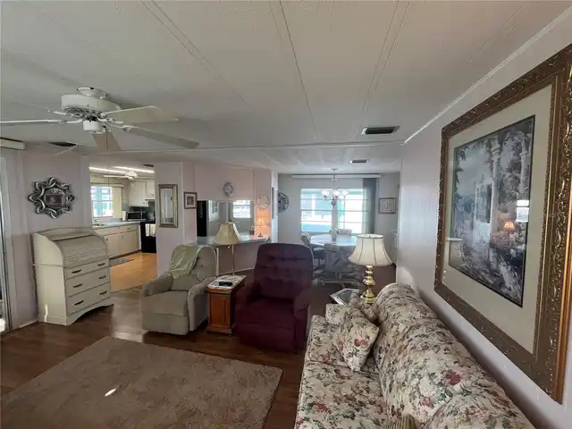 Listing Photo 9