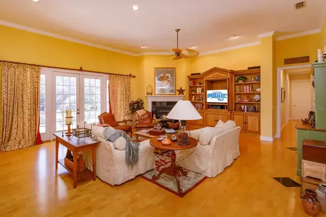 Listing Photo 15
