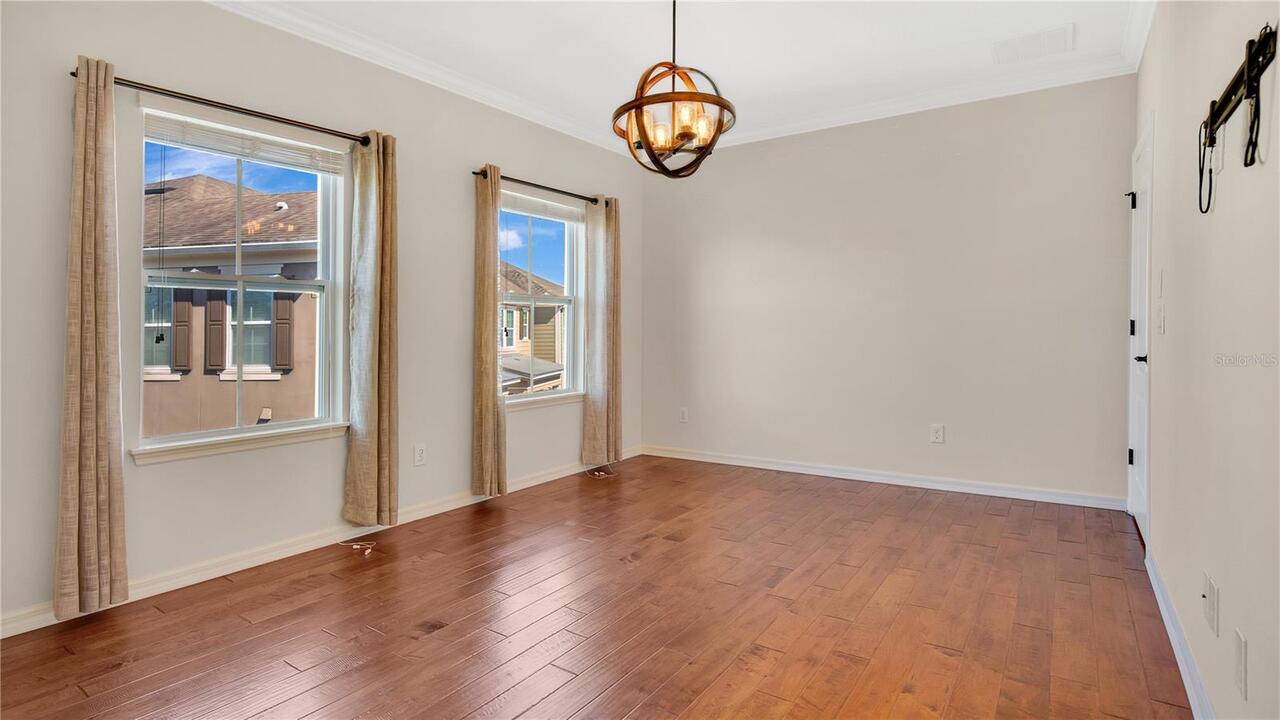 Listing Photo 9