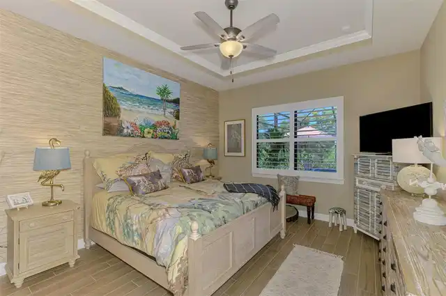 Listing Photo 34