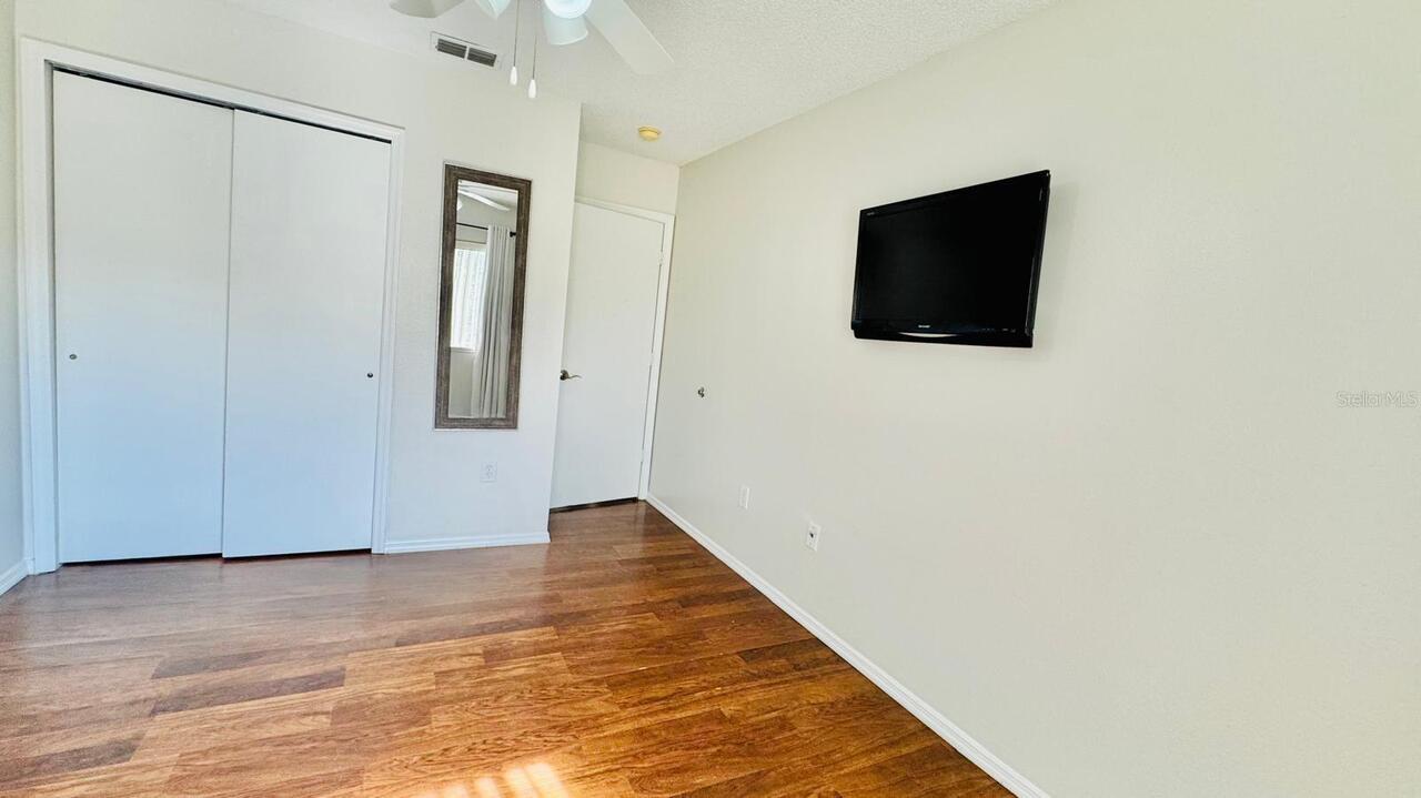Listing Photo 14
