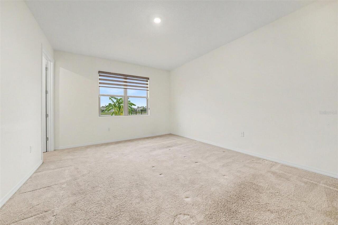 Listing Photo 24