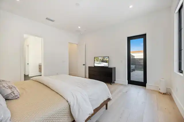 Listing Photo 18