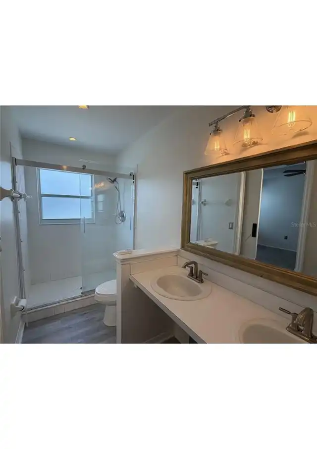 Listing Photo 21