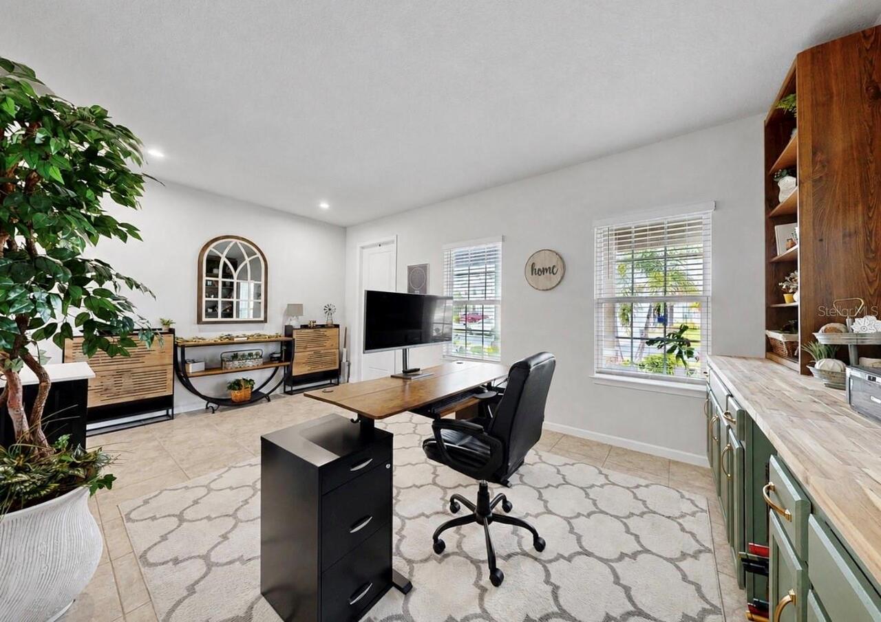 Listing Photo 10