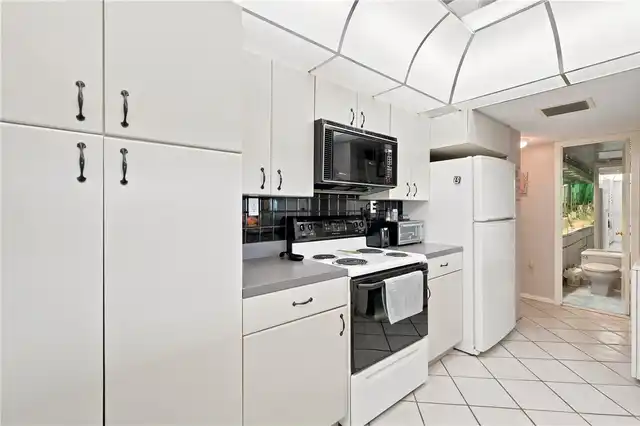 Listing Photo 23