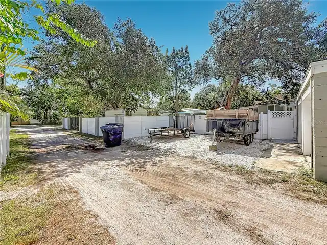 Listing Photo 36