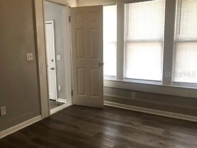 Listing Photo 8
