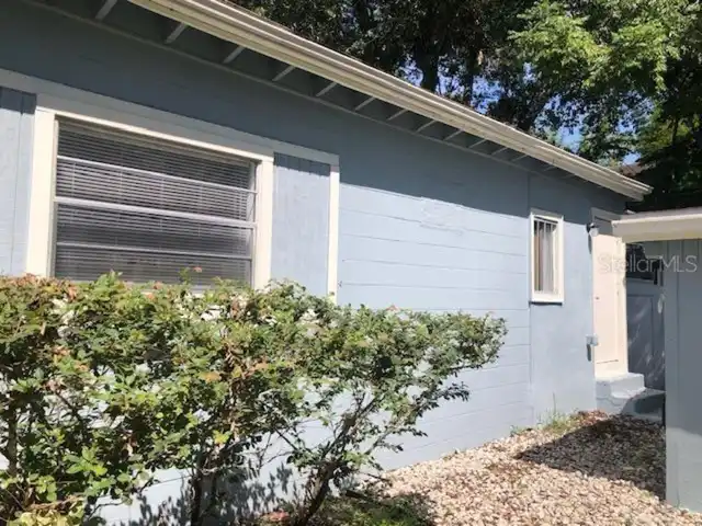 Listing Photo 12