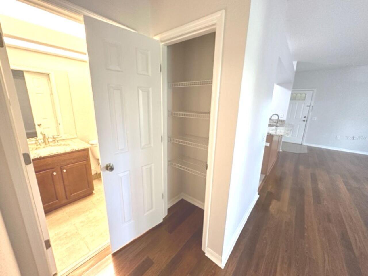 Listing Photo 8
