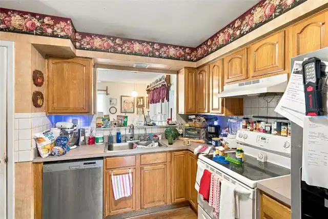 Listing Photo 15