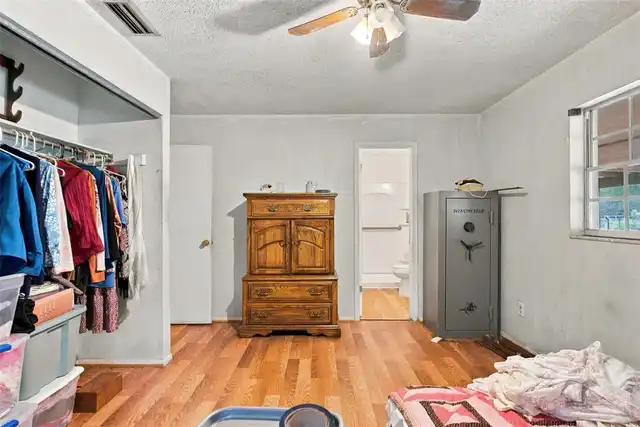 Listing Photo 21