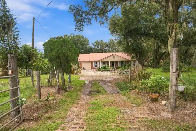 Listing Photo 34