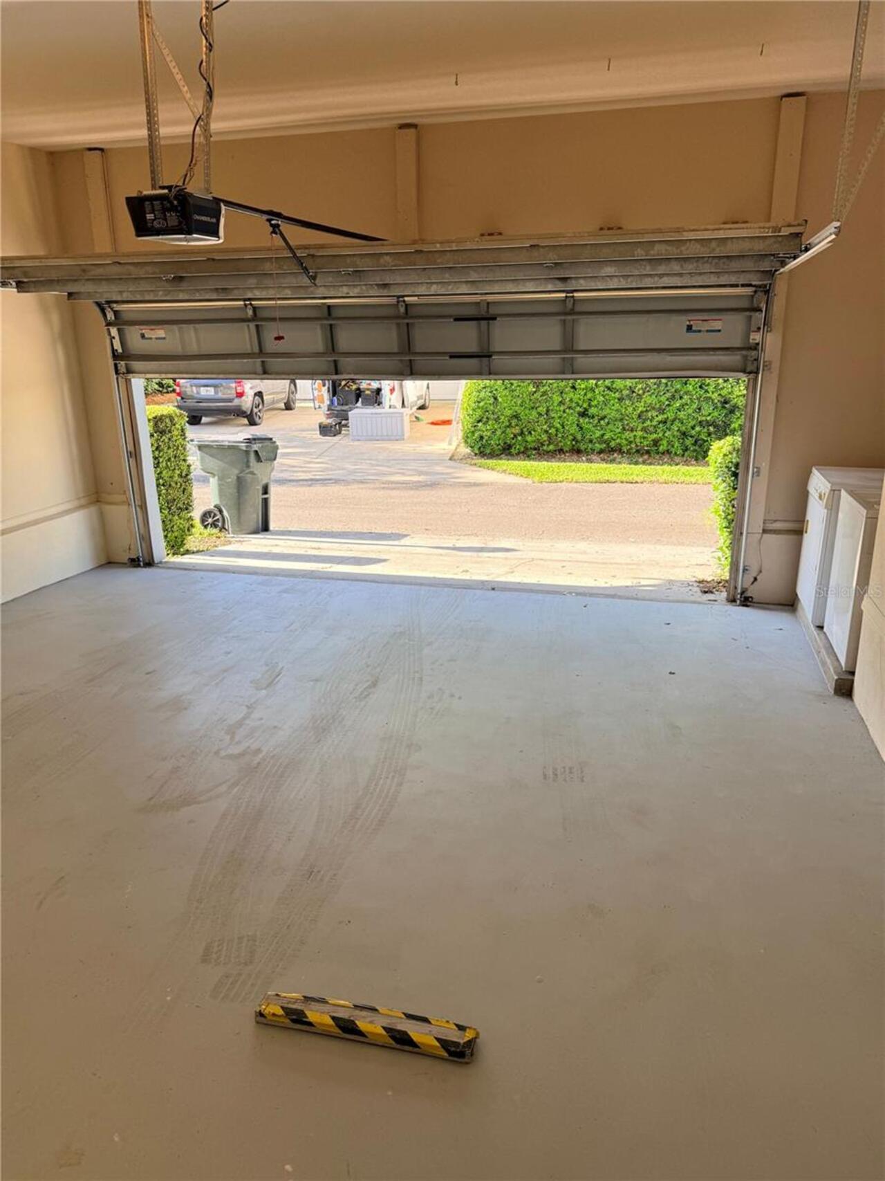 Listing Photo 10