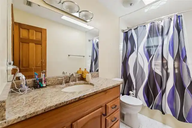 Listing Photo 18