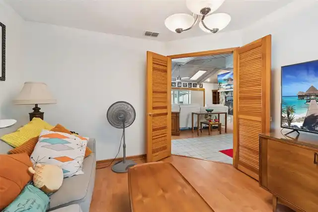 Listing Photo 19