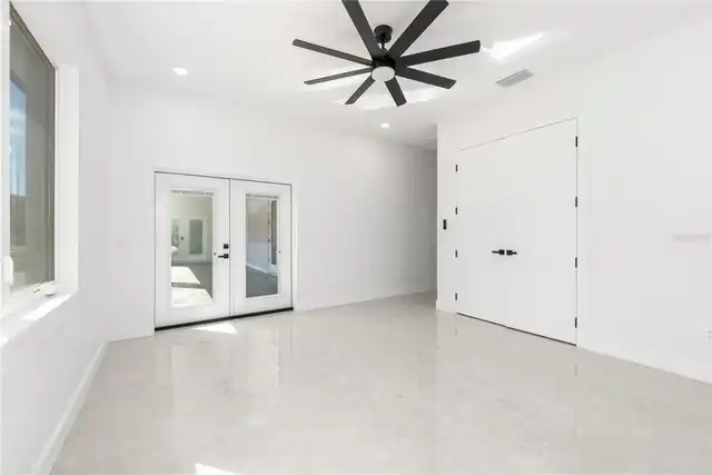 Listing Photo 24