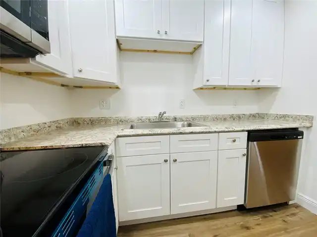 Listing Photo 7