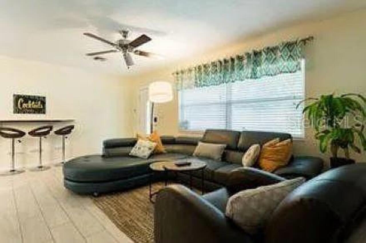 Listing Photo 8