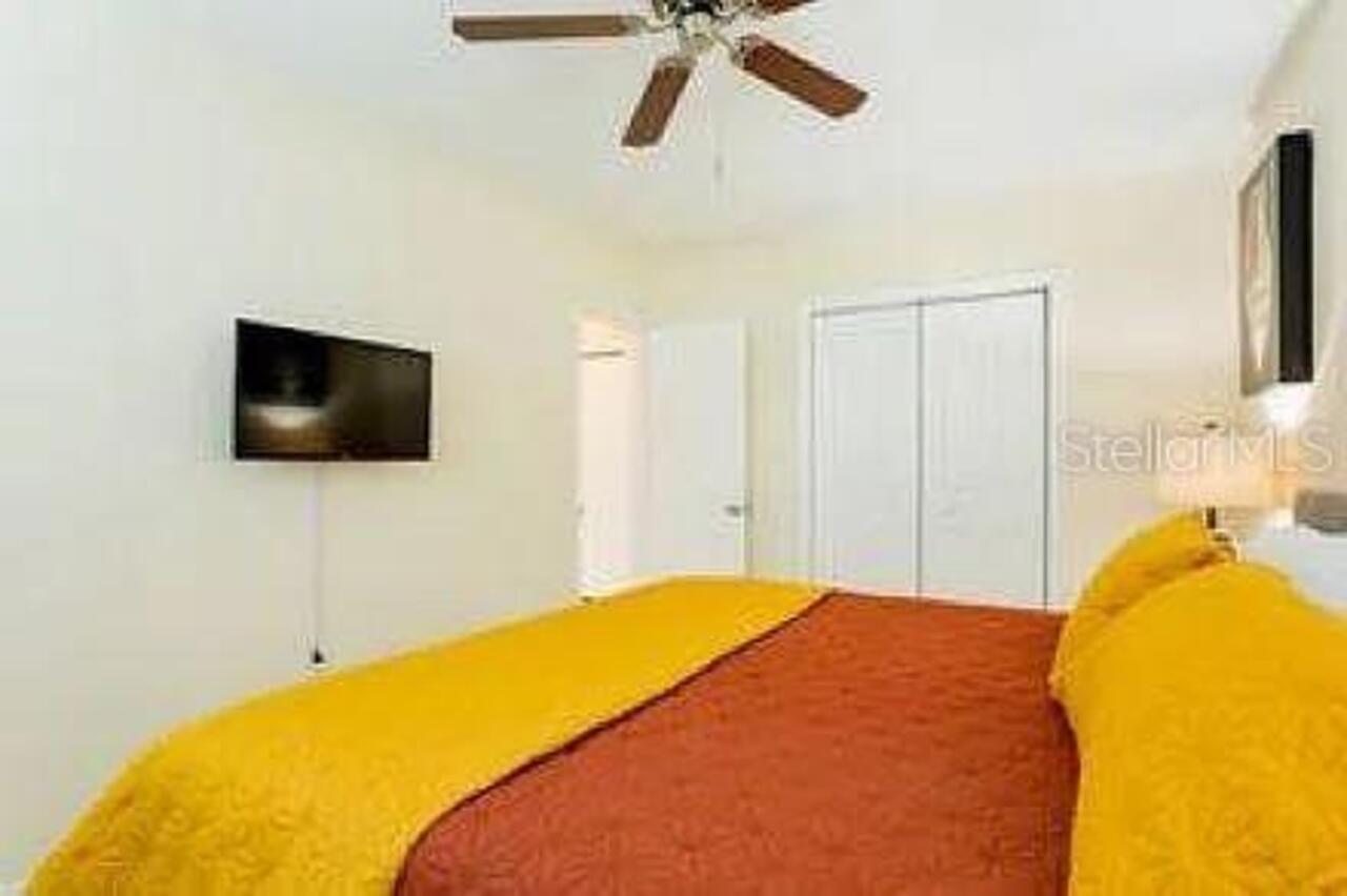 Listing Photo 10