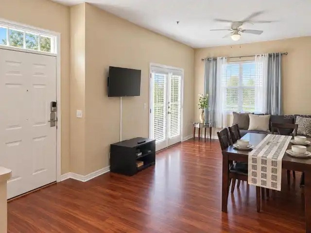 Listing Photo 8