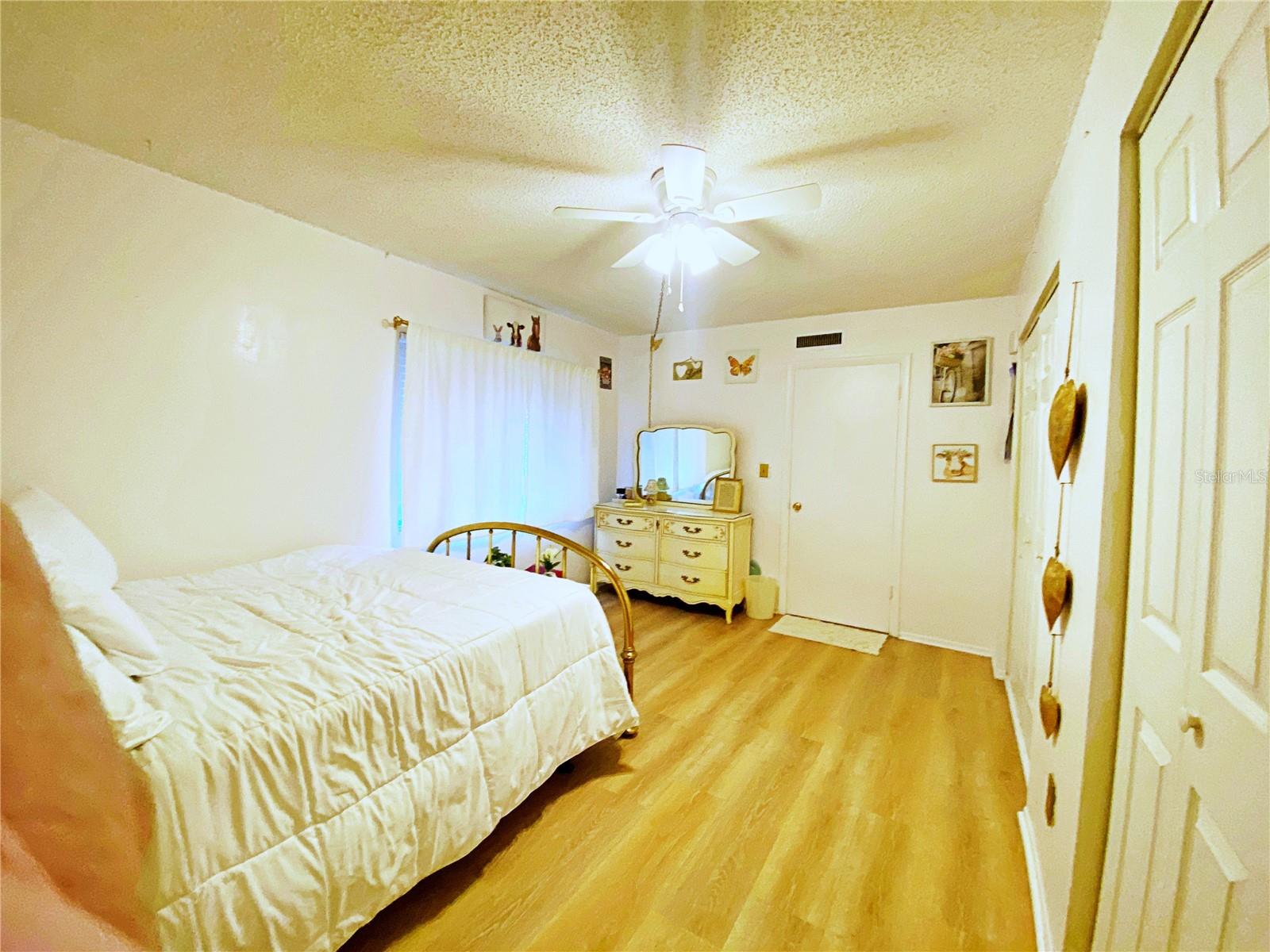 Listing Photo 14