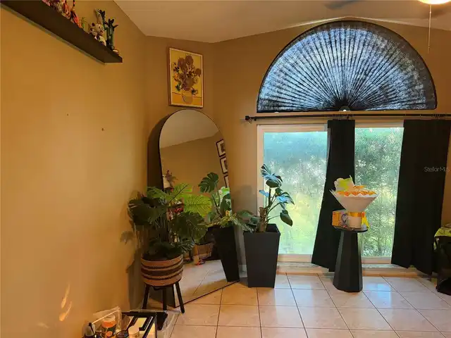 Listing Photo 14