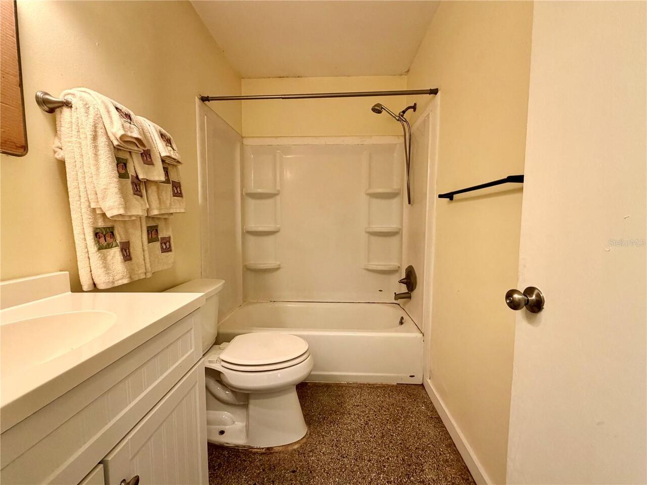Listing Photo 5