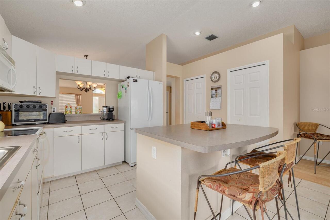 Listing Photo 11