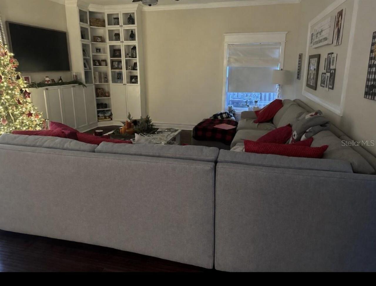 Listing Photo 8