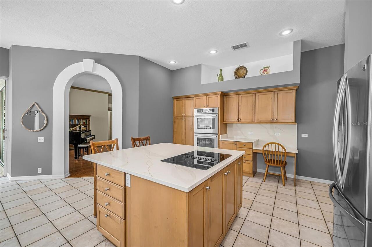 Listing Photo 9