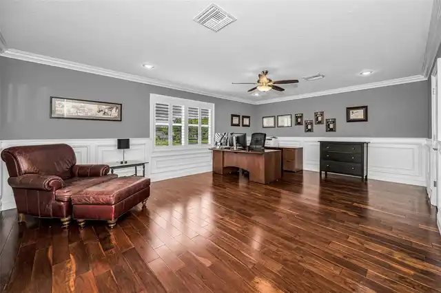 Listing Photo 25