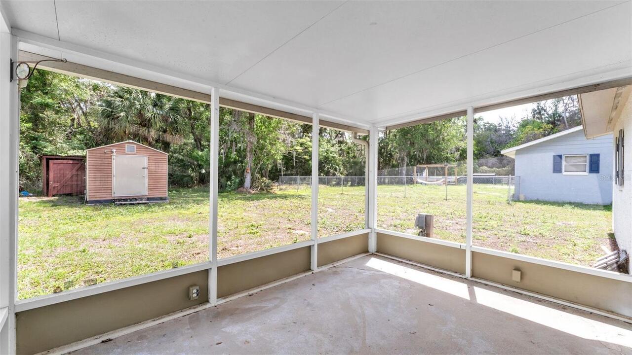 Listing Photo 12