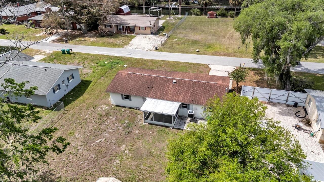 Listing Photo 16