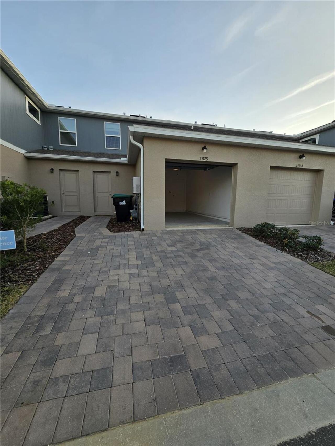 Listing Photo 12