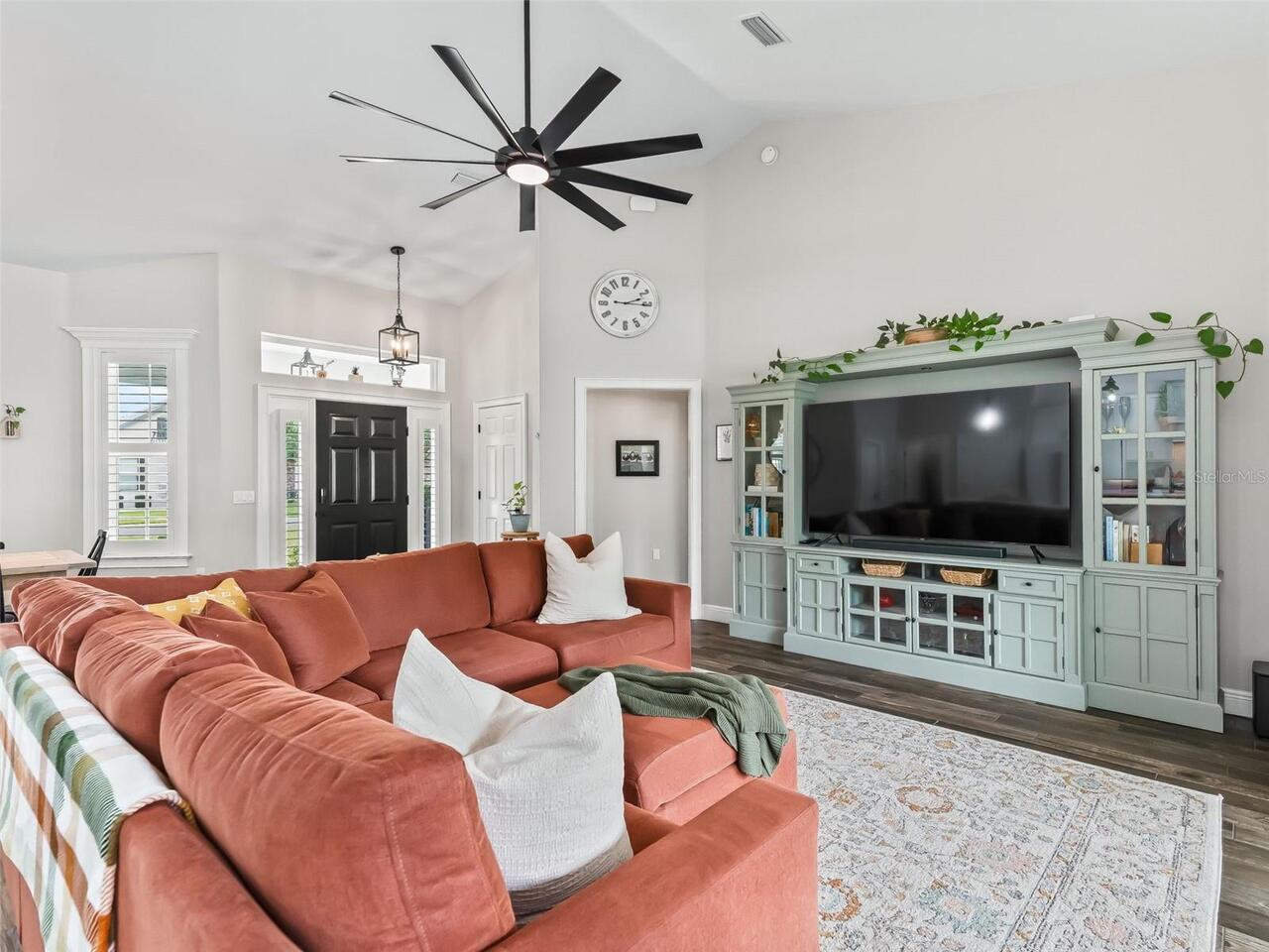 Listing Photo 9