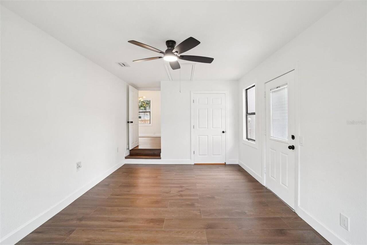 Listing Photo 14