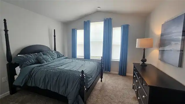 Listing Photo 12