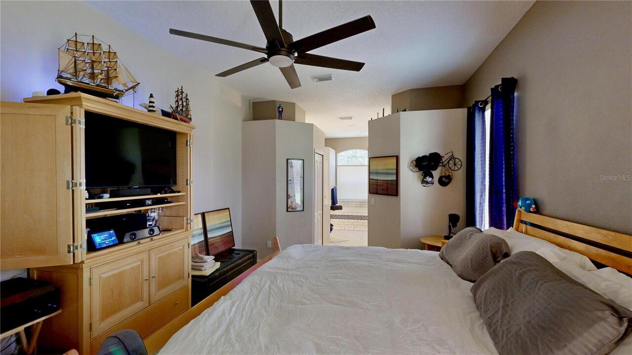 Listing Photo 8