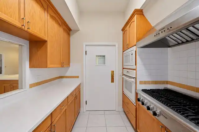 Listing Photo 14