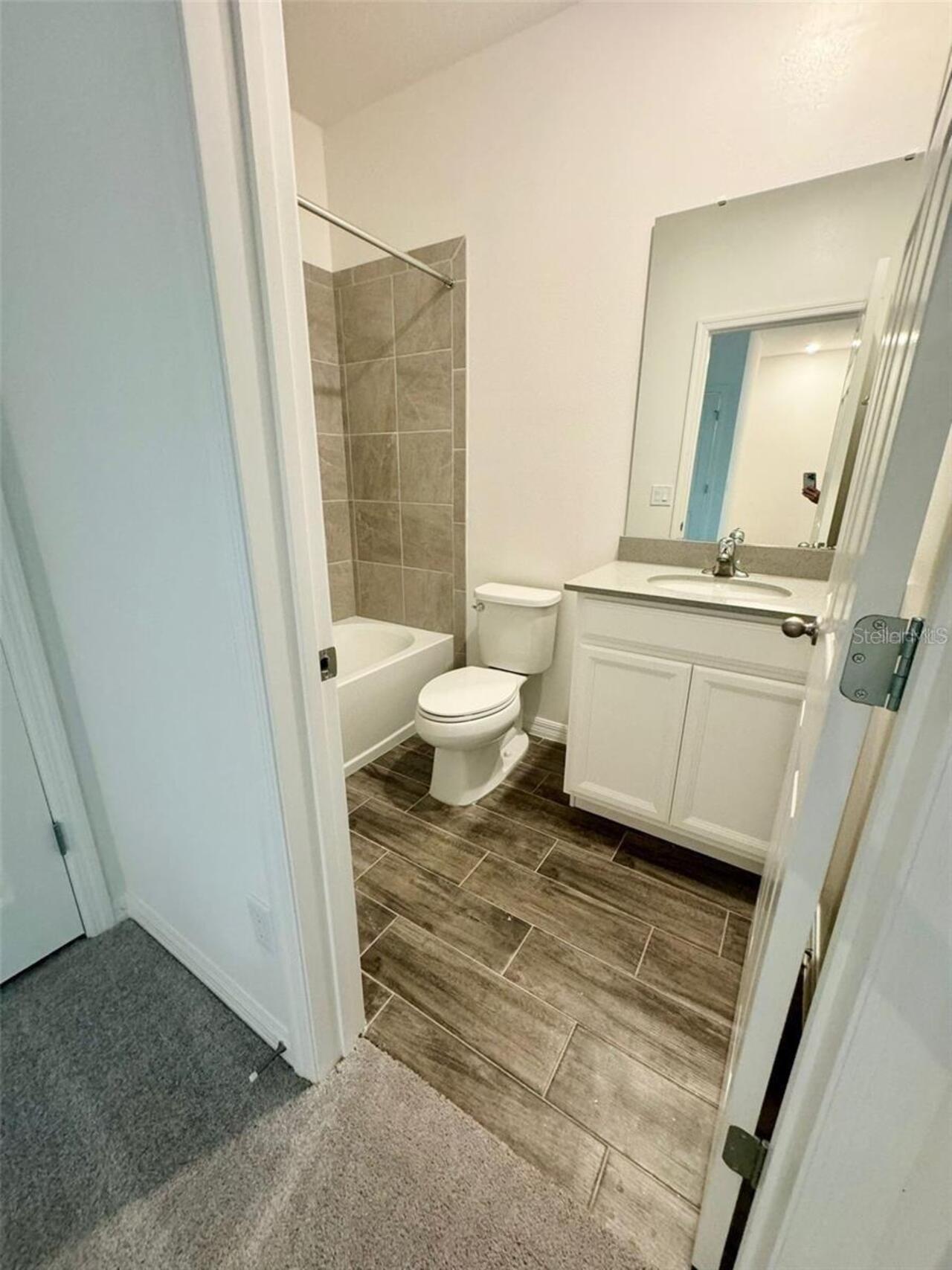 Listing Photo 17