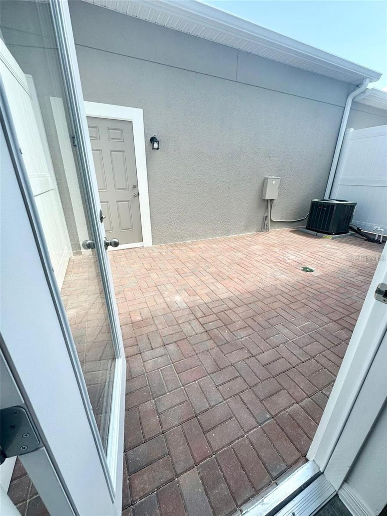 Listing Photo 18