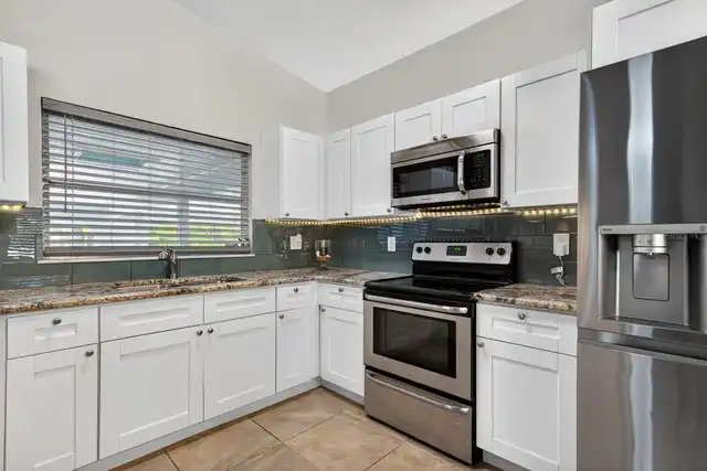 Listing Photo 16
