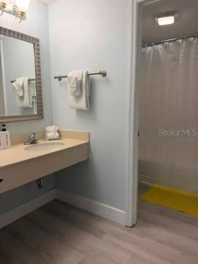 Listing Photo 22