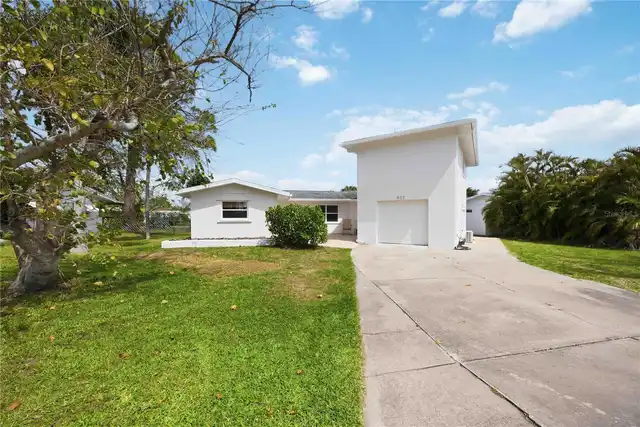 Listing Photo 15