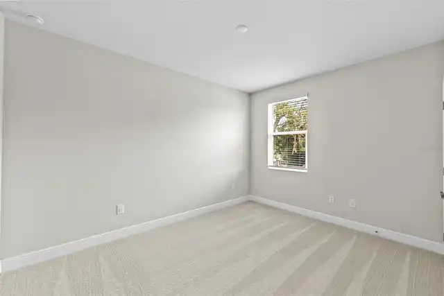 Listing Photo 37