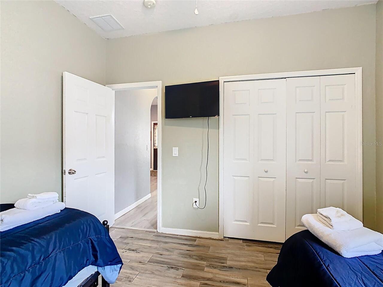 Listing Photo 25