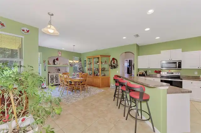 Listing Photo 15