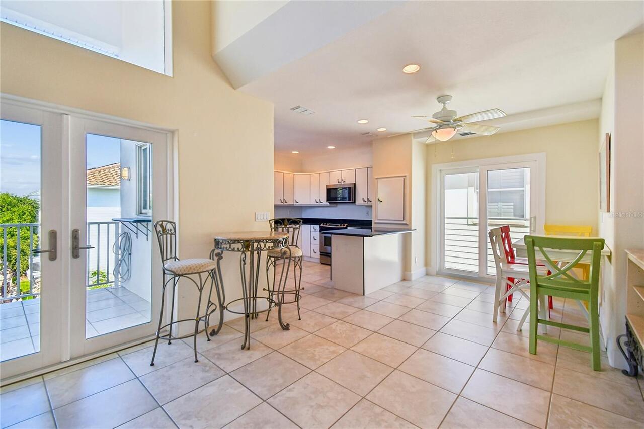 Listing Photo 10