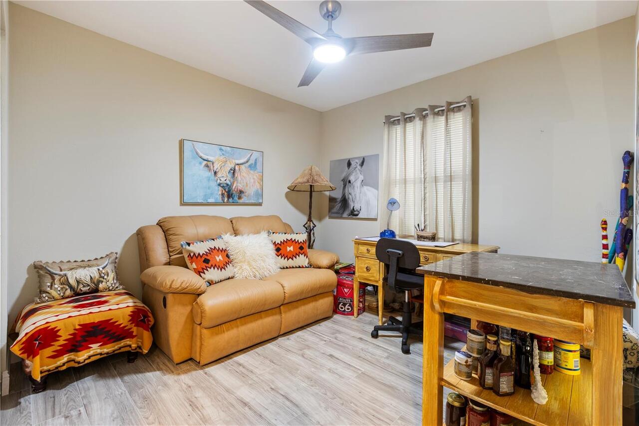 Listing Photo 16
